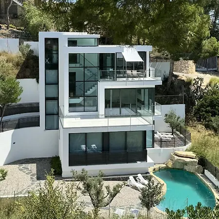Villa Welcs De Lujo 461 Emp Con Piscina Privada