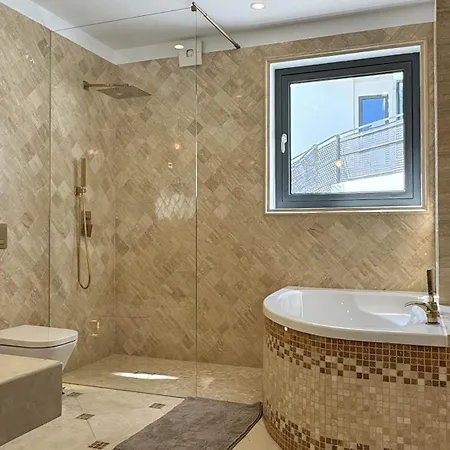 Welcs De Lujo 461 Emp Con Piscina Privada * Llança